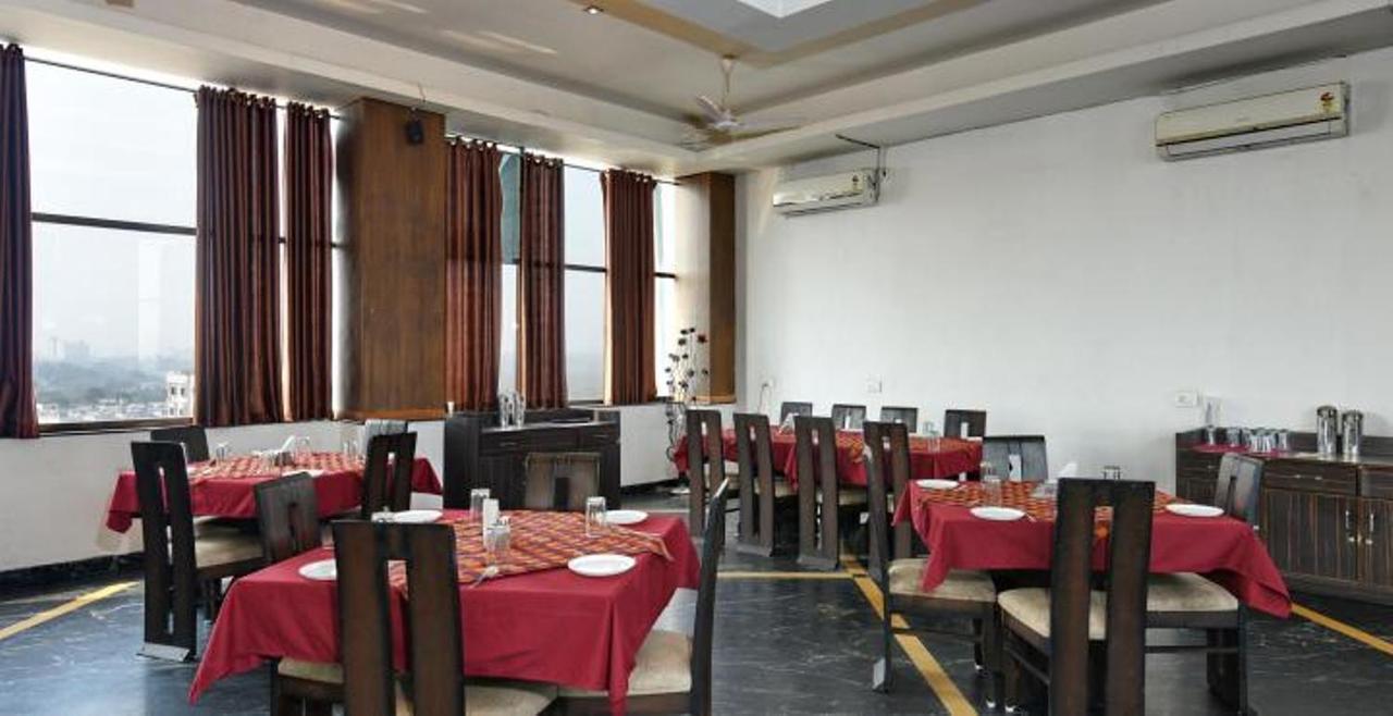 Hotel Pink Pearl Raigarh Bagian luar foto